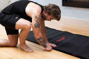 The Cocoon measures 69" x 35.4" when zipped up, perfect for home use or transport.