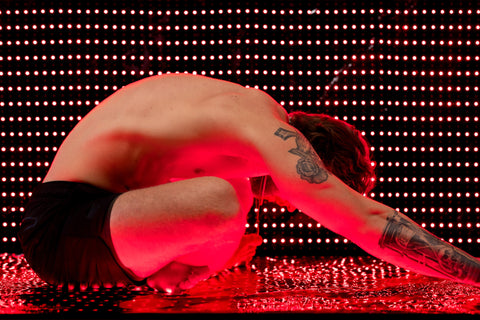 After use, easily maintain your Cocoon by wiping down its vinyl interior for next sessions.