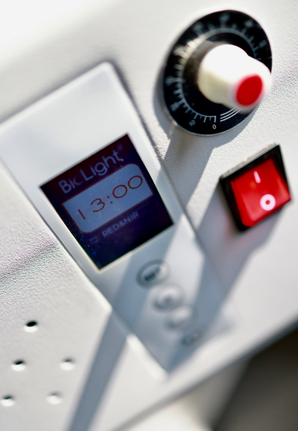 Adapt System: Customizable Red Light Therapy