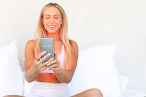 Glow red light therapy device, emphasizing its lightweight and compact design by BioLight.